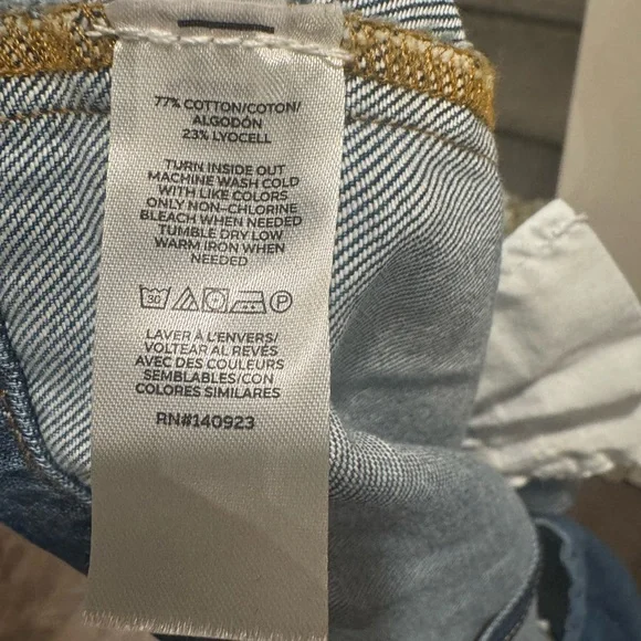 LOFT Blue Denim Button-Front Vest - Picture 4 of 5